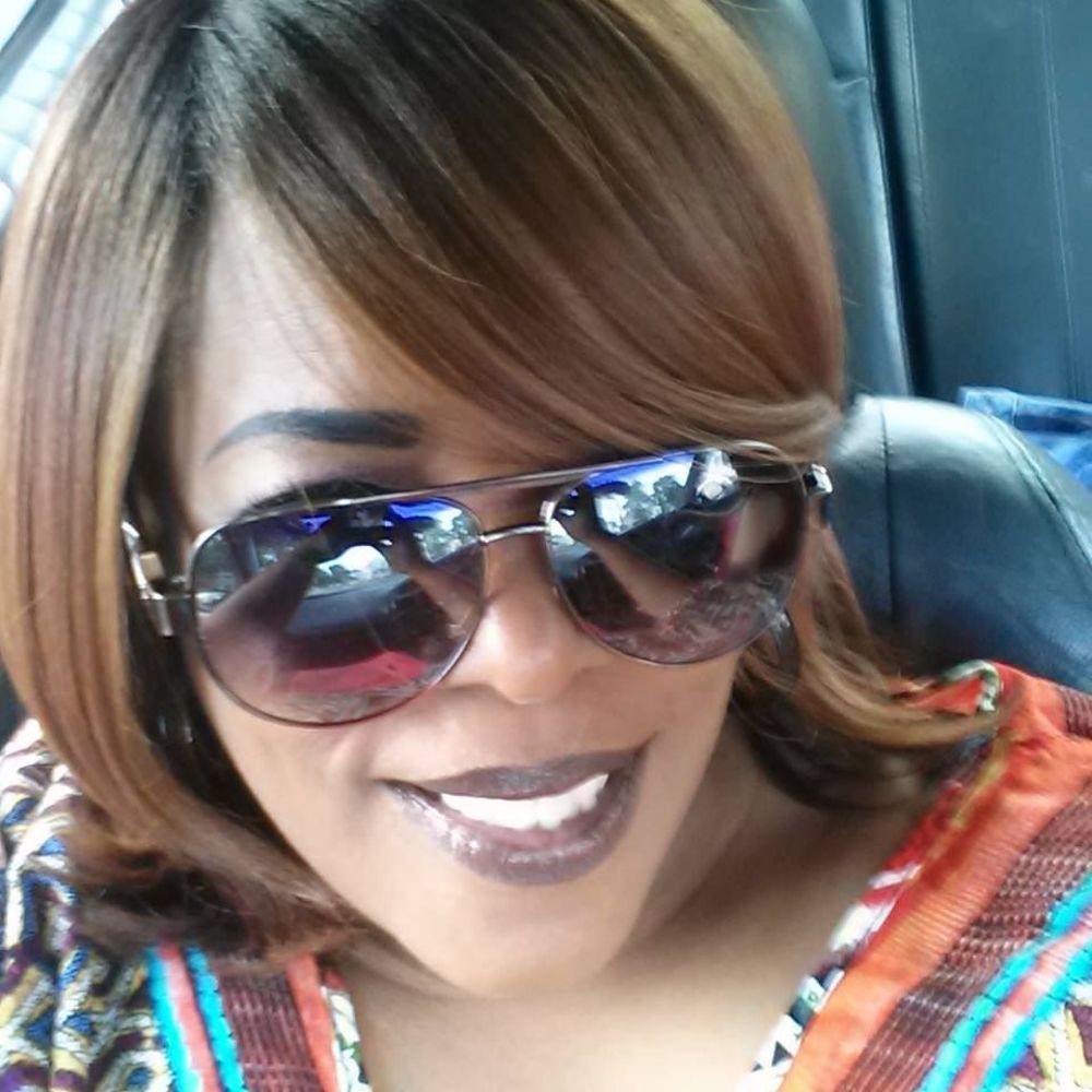 Meet your Posher, Denita